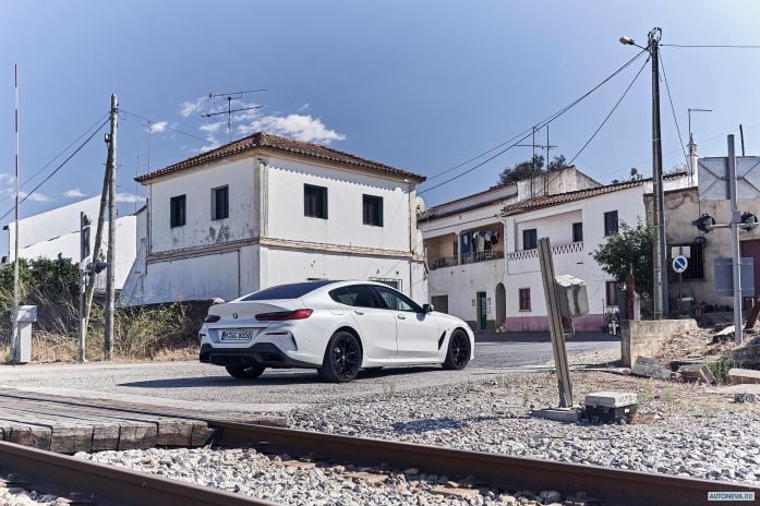 2020 BMW 840i GranCoupe M Sport - фотография 25 из 40