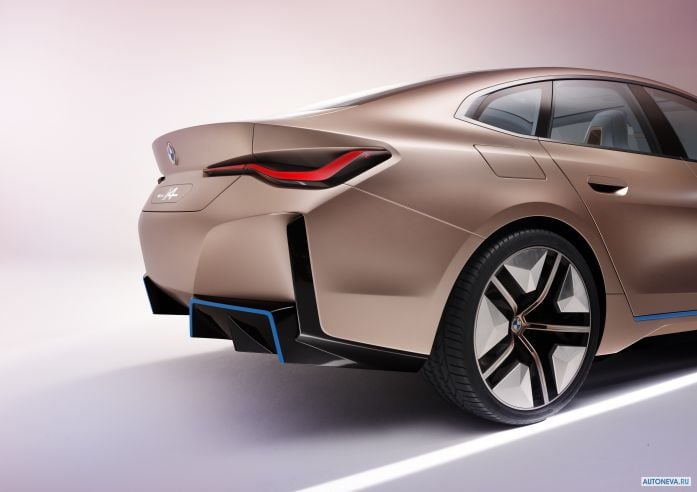 2020 BMW i4 Concept - фотография 34 из 40 2020 BMW i4 Concept - фотография 34 из 40