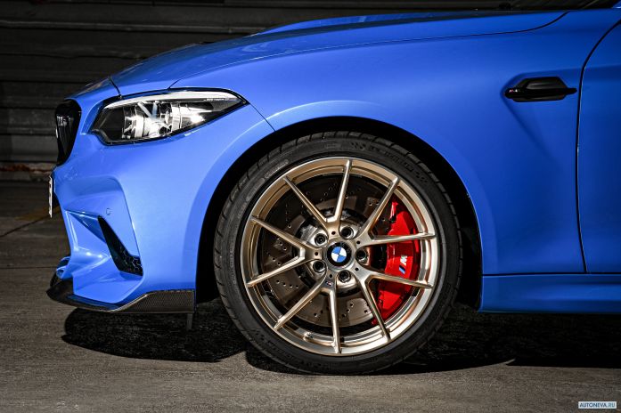 2020 BMW M2 CS - фотография 37 из 40 2020 BMW M2 CS - фотография 37 из 40