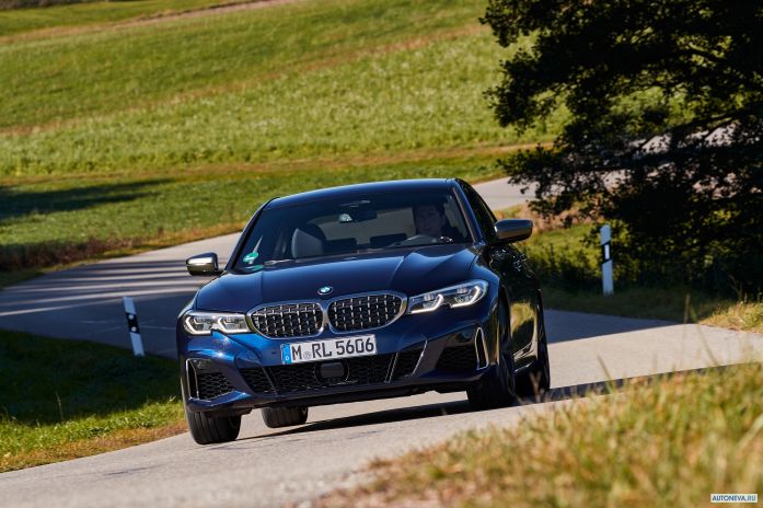 2020 BMW M340i xDrive Sedan - фотография 1 из 40