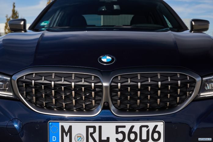 2020 BMW M340i xDrive Sedan - фотография 34 из 40