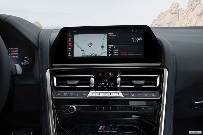 2020 BMW M8 Competition Coupe - фотография 24 из 37 2020 BMW M8 Competition Coupe - фотография 24 из 37