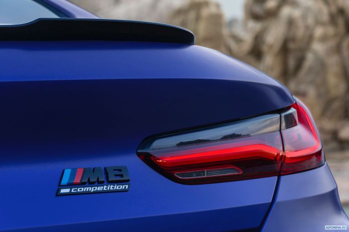 2020 BMW M8 Competition Coupe - фотография 36 из 37 2020 BMW M8 Competition Coupe - фотография 36 из 37