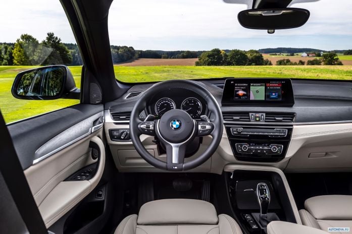 2020 BMW X1 xDrive25d X-Line - фотография 24 из 40