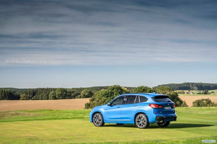 2020 BMW X1 xDrive25i M Sport - фотография 11 из 40