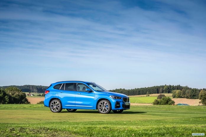 2020 BMW X1 xDrive25i M Sport - фотография 17 из 40