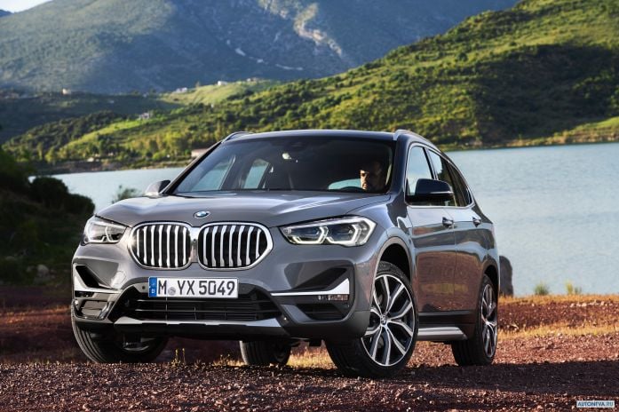 2020 BMW X1 xDrive25i X-Line - фотография 3 из 32