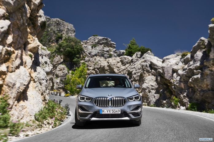 2020 BMW X1 xDrive25i X-Line - фотография 11 из 32