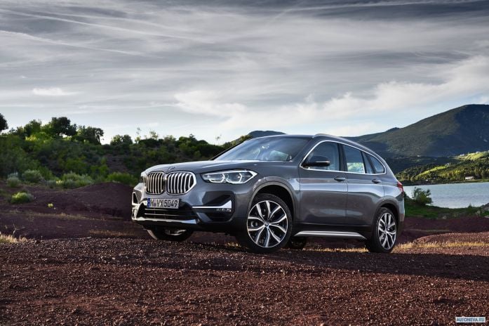 2020 BMW X1 xDrive25i X-Line - фотография 12 из 32 2020 BMW X1 xDrive25i X-Line - фотография 12 из 32