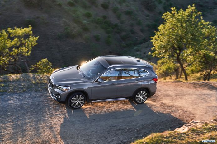 2020 BMW X1 xDrive25i X-Line - фотография 17 из 32