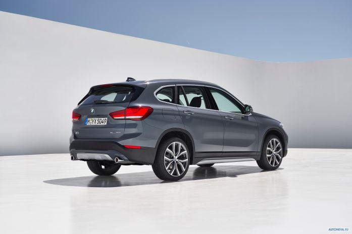 2020 BMW X1 xDrive25i X-Line - фотография 21 из 32 2020 BMW X1 xDrive25i X-Line - фотография 21 из 32