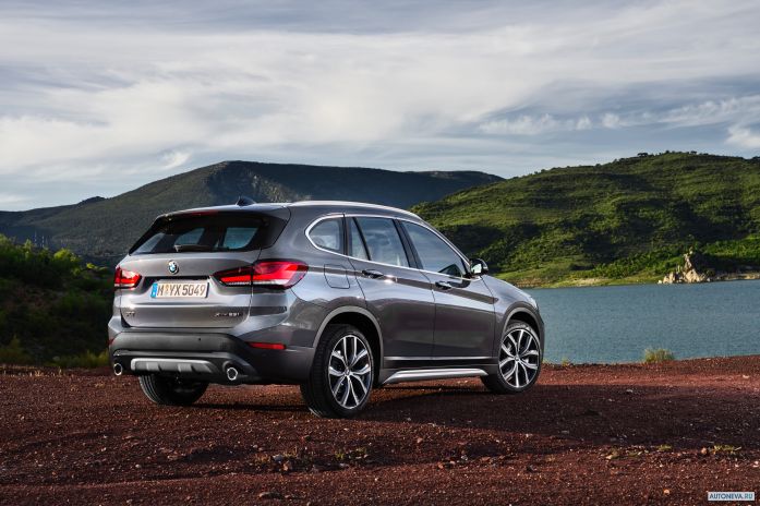 2020 BMW X1 xDrive25i X-Line - фотография 22 из 32