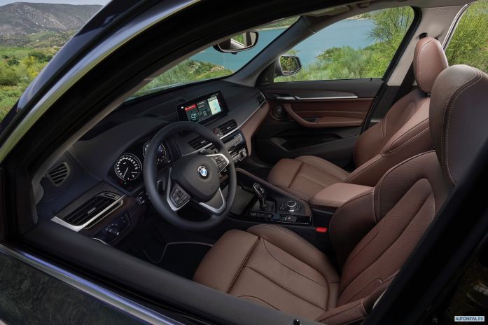 2020 BMW X1 xDrive25i X-Line - фотография 31 из 32 2020 BMW X1 xDrive25i X-Line - фотография 31 из 32