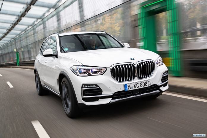 2020 BMW X5 xDrive45e iPerformane - фотография 3 из 40