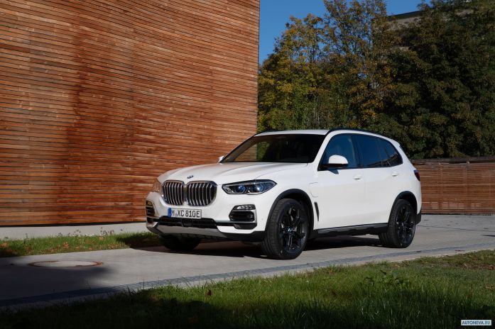 2020 BMW X5 xDrive45e iPerformane - фотография 9 из 40