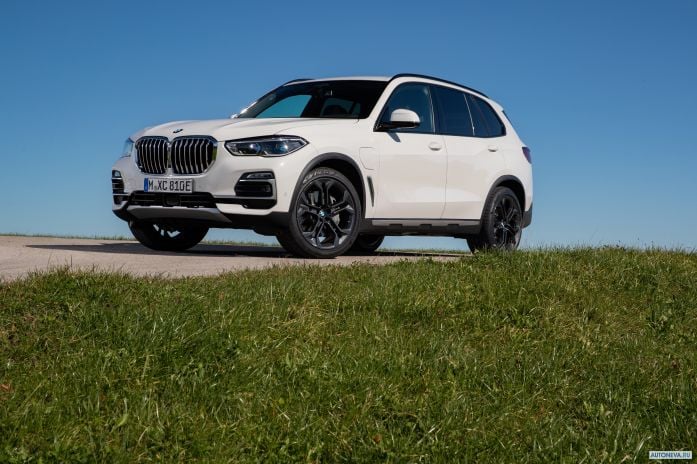 2020 BMW X5 xDrive45e iPerformane - фотография 13 из 40