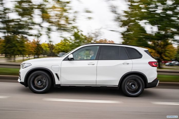 2020 BMW X5 xDrive45e iPerformane - фотография 24 из 40 2020 BMW X5 xDrive45e iPerformane - фотография 24 из 40