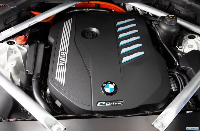 2020 BMW X5 xDrive45e iPerformane - фотография 37 из 40 2020 BMW X5 xDrive45e iPerformane - фотография 37 из 40