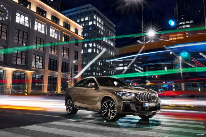 2020 BMW X6 M50i - фотография 13 из 38