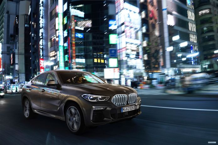 2020 BMW X6 M50i - фотография 15 из 38 2020 BMW X6 M50i - фотография 15 из 38