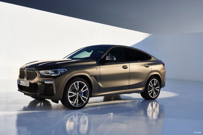 2020 BMW X6 M50i - фотография 16 из 38