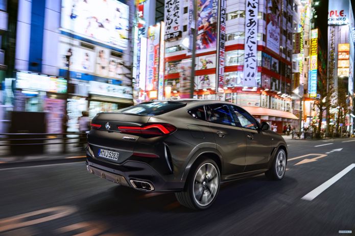 2020 BMW X6 M50i - фотография 21 из 38 2020 BMW X6 M50i - фотография 21 из 38