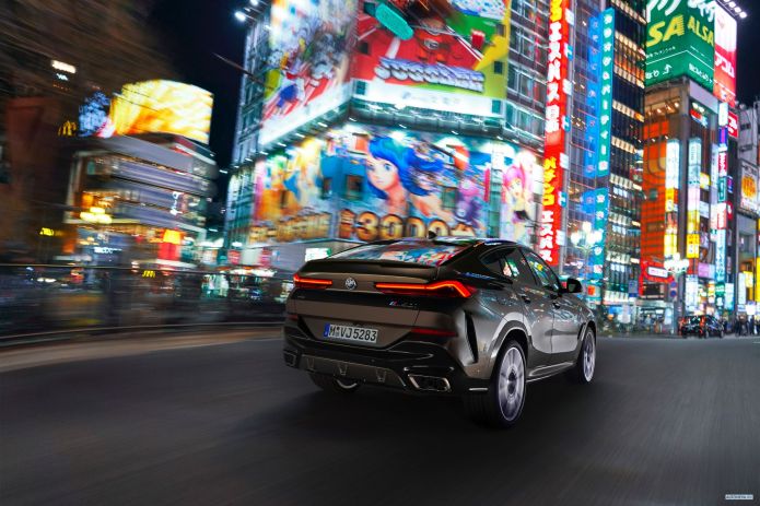2020 BMW X6 M50i - фотография 28 из 38 2020 BMW X6 M50i - фотография 28 из 38