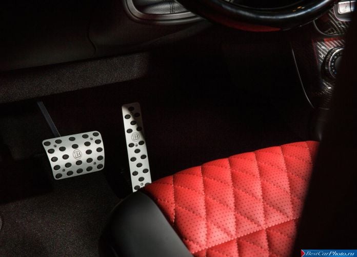 2013 Brabus B63S-700 Widestar Dubai Police - фотография 7 из 26