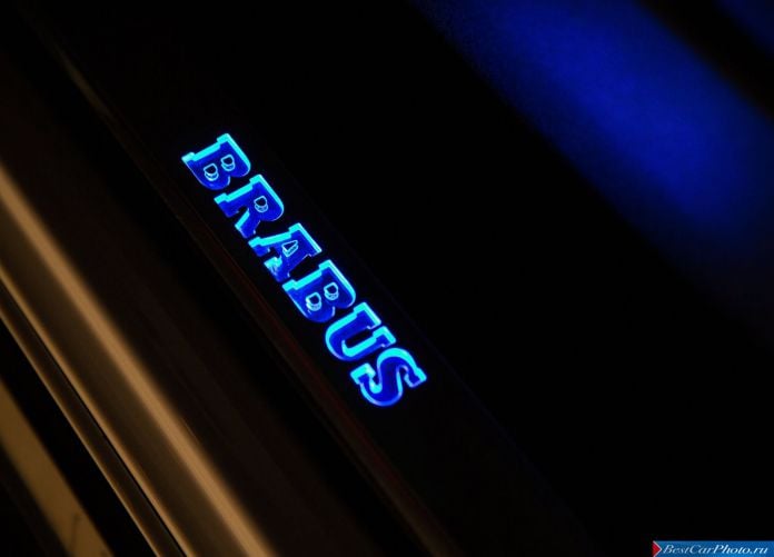 2013 Brabus B63S-700 Widestar Dubai Police - фотография 10 из 26