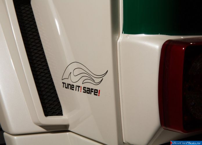 2013 Brabus B63S-700 Widestar Dubai Police - фотография 18 из 26