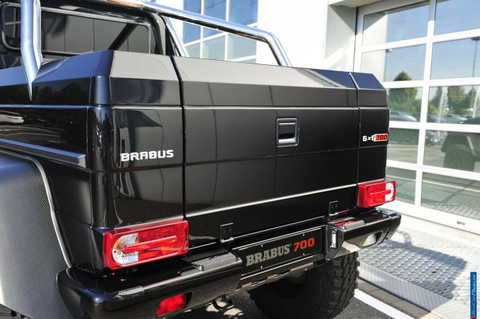 2013 Brabus B63S-700 6x6 - фотография 9 из 24