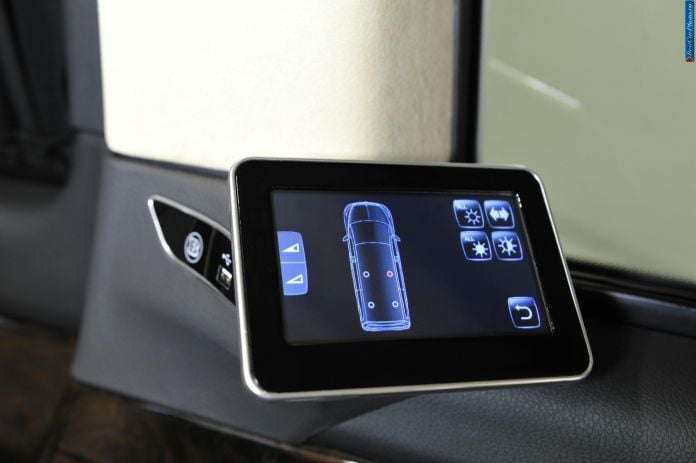 2015 Brabus Mercedes-Benz V-class - фотография 23 из 25