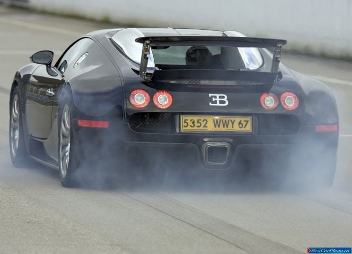 2005 Bugatti Veyron - фотография 24 из 42