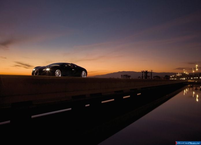 2009 Bugatti Veyron - фотография 23 из 89