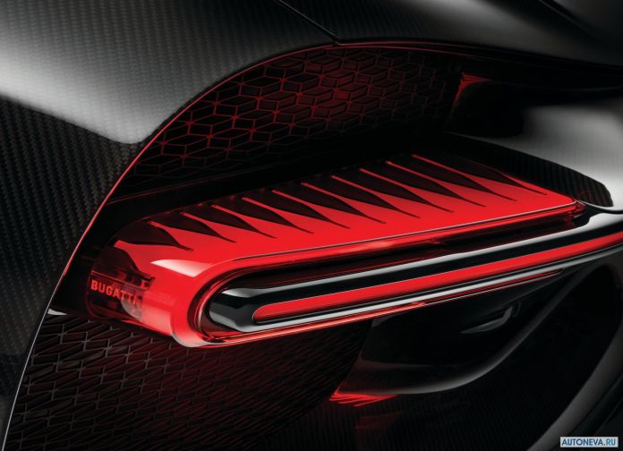 2019 Bugatti Chiron Sport - фотография 11 из 17