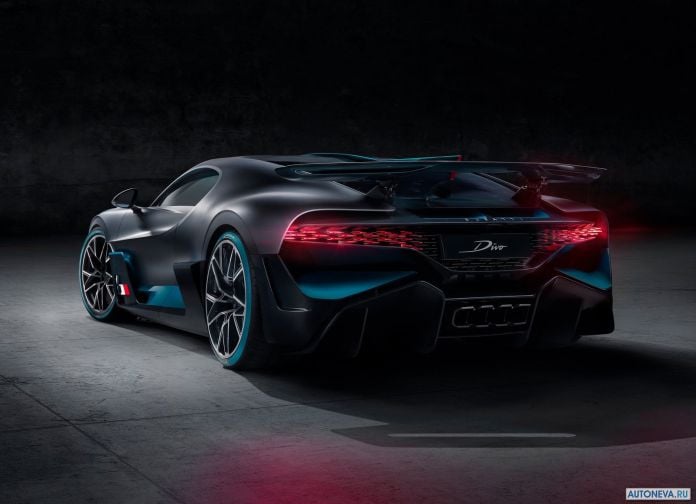 2019 Bugatti Divo - фотография 12 из 59
