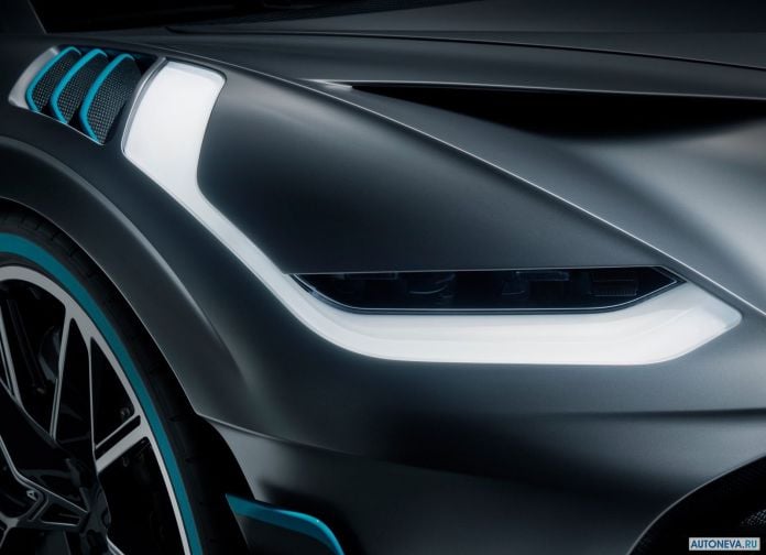 2019 Bugatti Divo - фотография 38 из 59