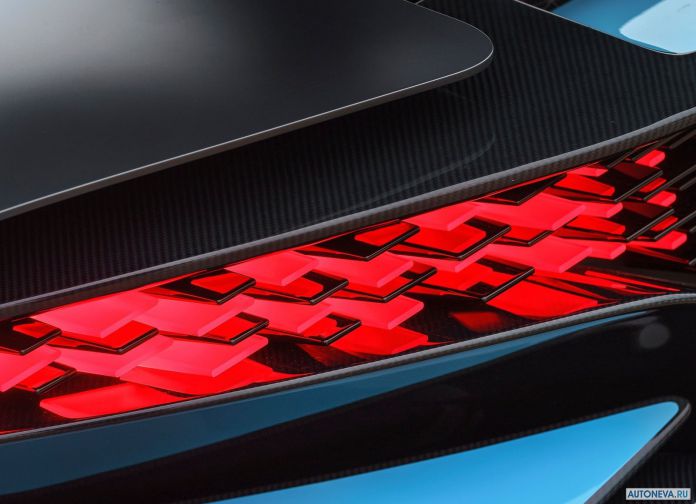 2019 Bugatti Divo - фотография 42 из 59
