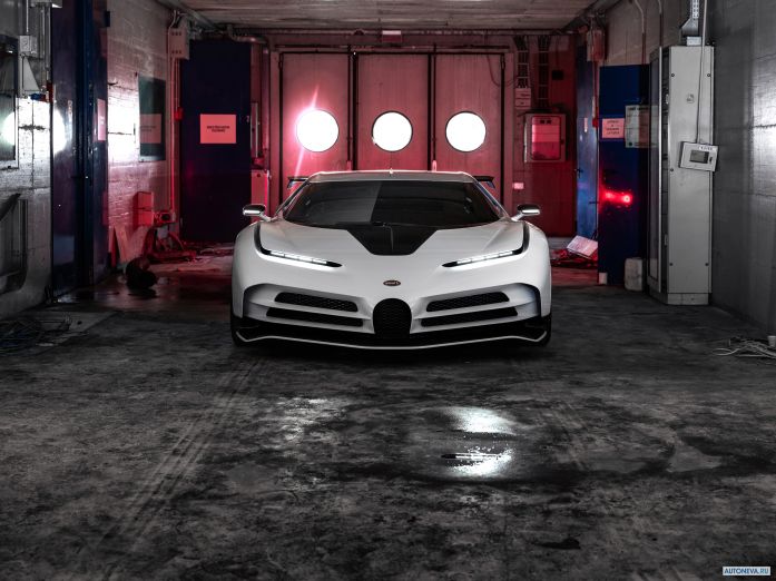 2020 Bugatti Centodieci - фотография 2 из 35