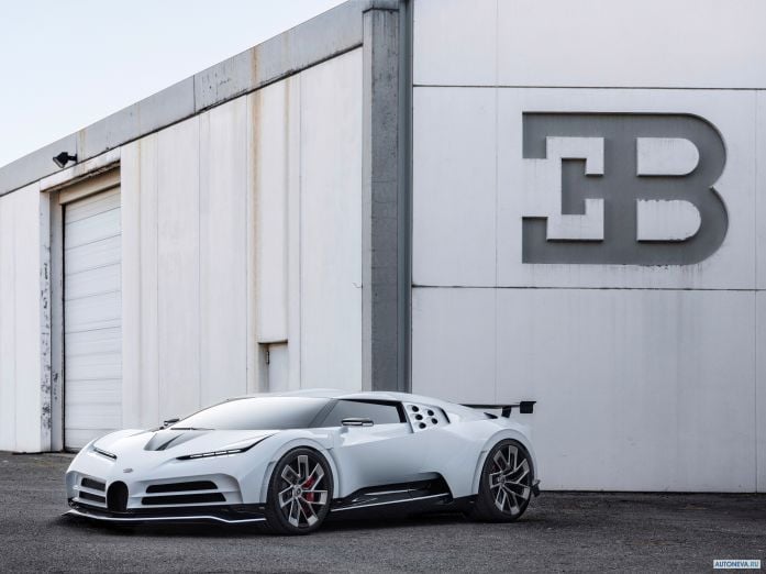 2020 Bugatti Centodieci - фотография 4 из 35