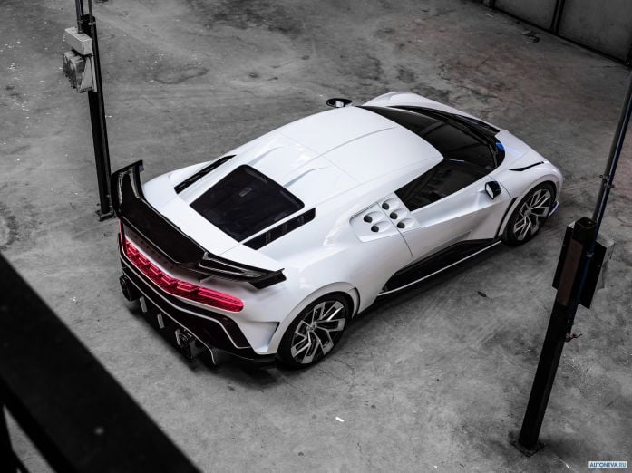 2020 Bugatti Centodieci - фотография 18 из 35