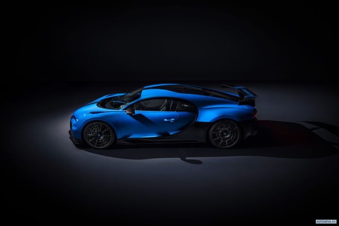 2021 Bugatti Chiron Pur Sport - фотография 10 из 38
