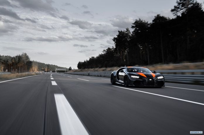 2021 Bugatti Chiron Super Sport 300 - фотография 1 из 15