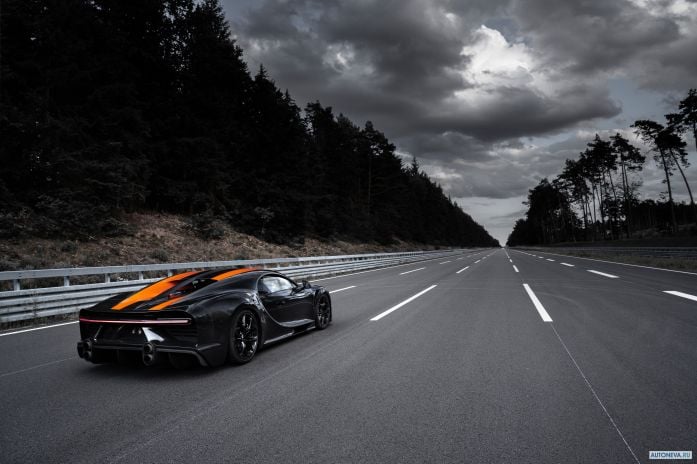 2021 Bugatti Chiron Super Sport 300 - фотография 8 из 15