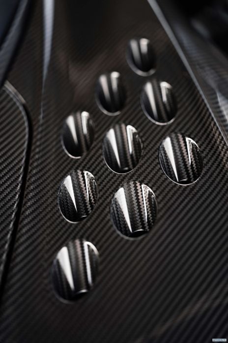 2021 Bugatti Chiron Super Sport 300 - фотография 15 из 15