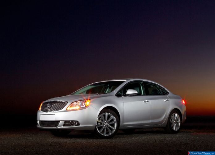 2012 Buick Verano - фотография 1 из 52