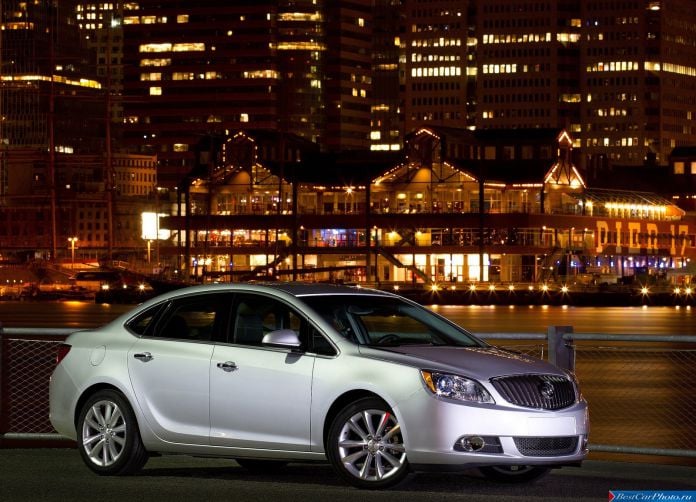 2012 Buick Verano - фотография 3 из 52