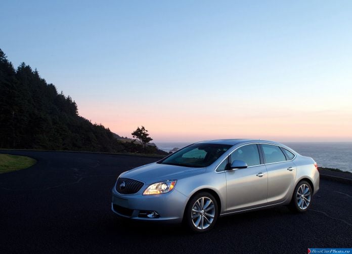 2012 Buick Verano - фотография 9 из 52