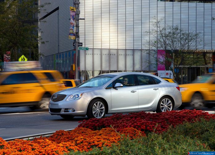 2012 Buick Verano - фотография 18 из 52 2012 Buick Verano - фотография 18 из 52