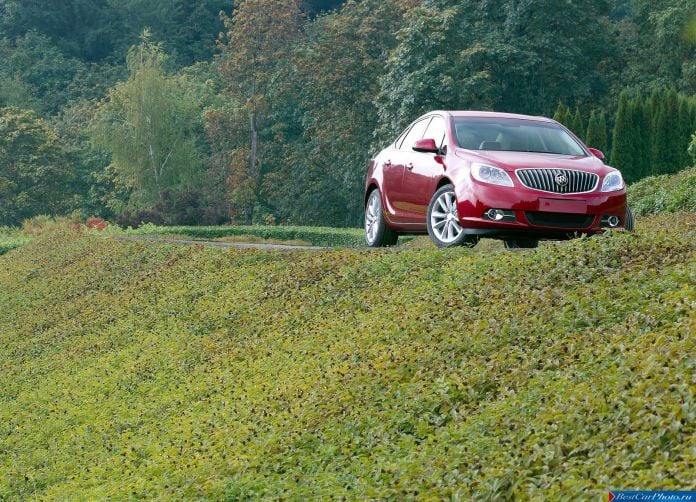2012 Buick Verano - фотография 20 из 52 2012 Buick Verano - фотография 20 из 52
